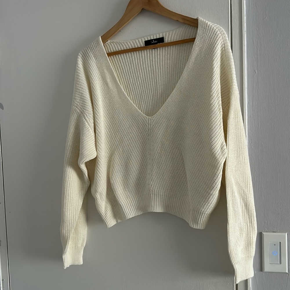 Lulu’s cream cropped sweater NWOT